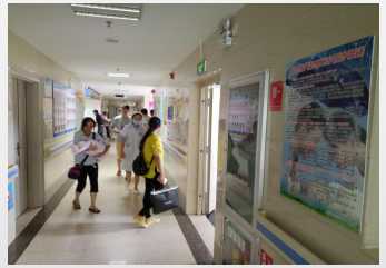 新平县医保中心在医院产科和新生儿科设置.jpg