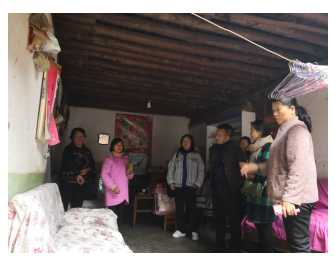 新平县文广体局开展“关爱留守儿童 奉献一片.jpg