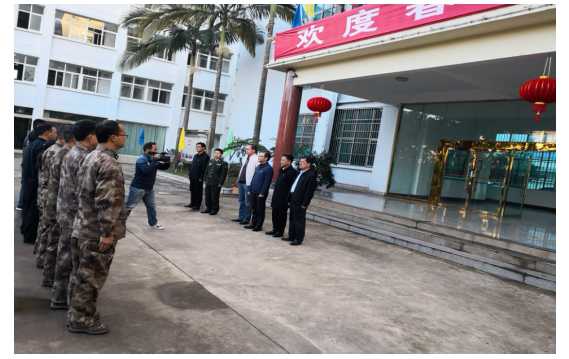 春节慰问送祝福  共叙军民鱼水情.jpg