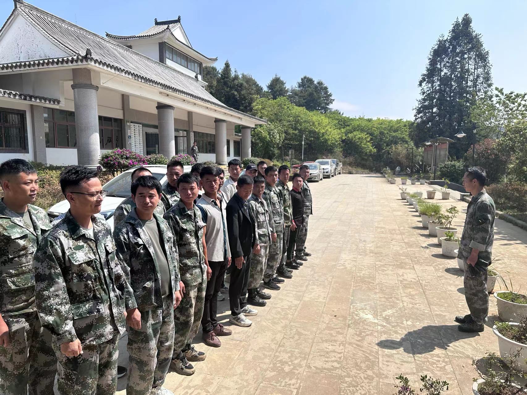 建兴武装2.jpg