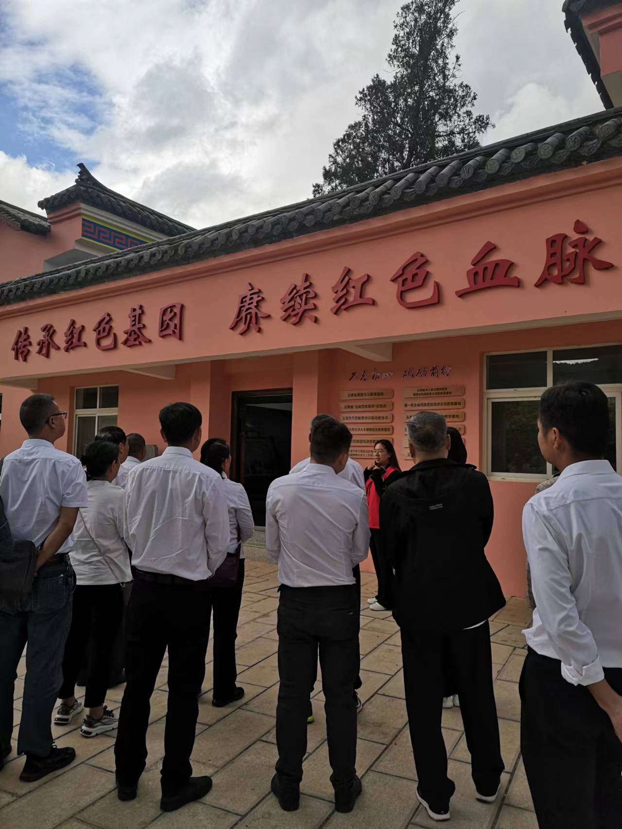 筑牢清廉坝堤 传承红色基因 2.JPG 筑牢清廉坝堤 传承红色基因 2.JPG
