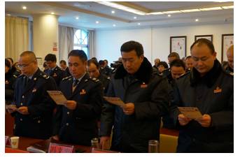 学习道德模范 推进文明建设.jpg