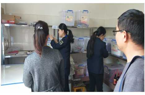 抓好食品安全专项检查工作 消除学校.jpg