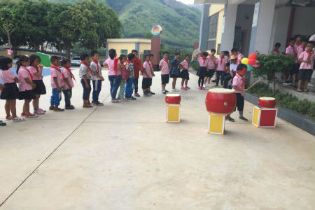 游园活动.jpg 游园活动.jpg