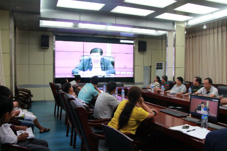 漠沙镇组织相关人员参加视频会议.jpg 漠沙镇组织相关人员参加视频会议.jpg