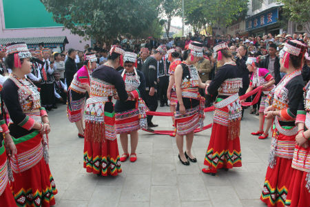 三跨红线.jpg 三跨红线.jpg