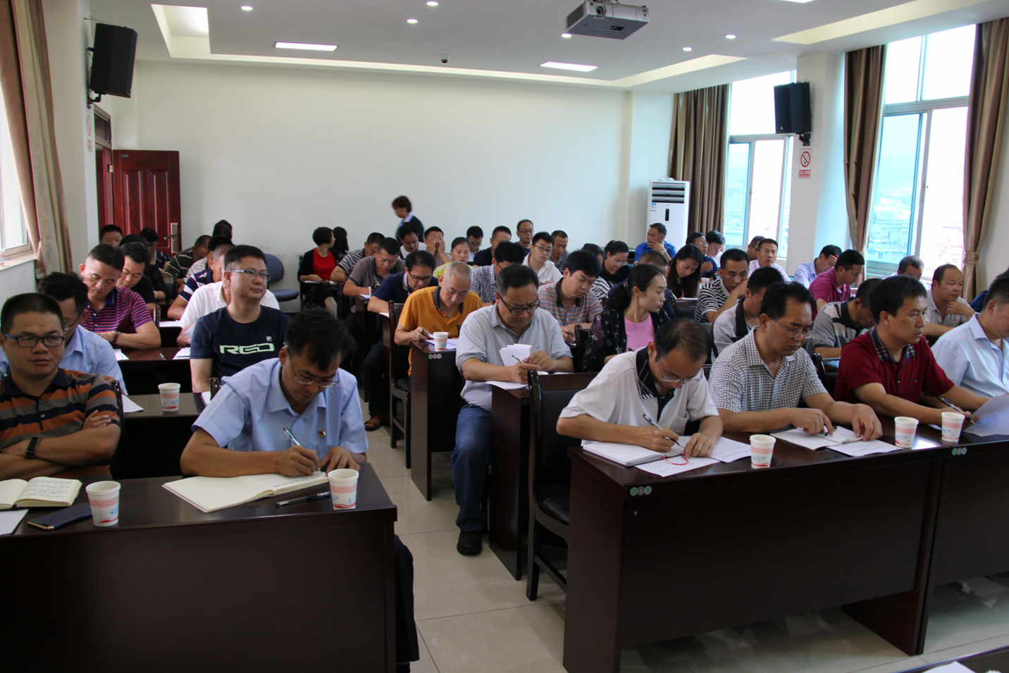 第三次联席会议.png 第三次联席会议.png