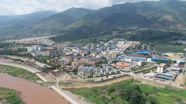 全景.jpg 全景.jpg