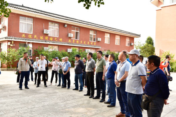 民族1.jpg 民族1.jpg