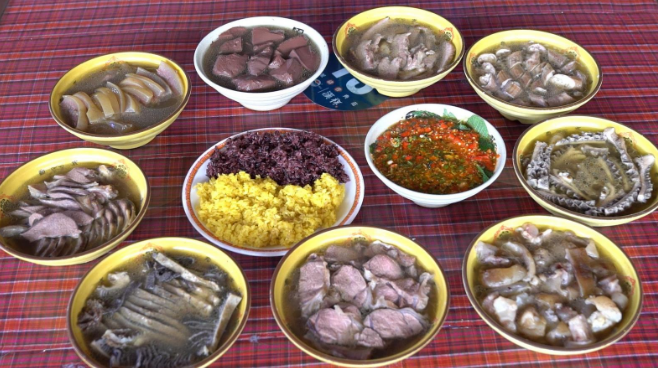 沉浸式赶花街丨春节来戛洒 好吃好住又好玩