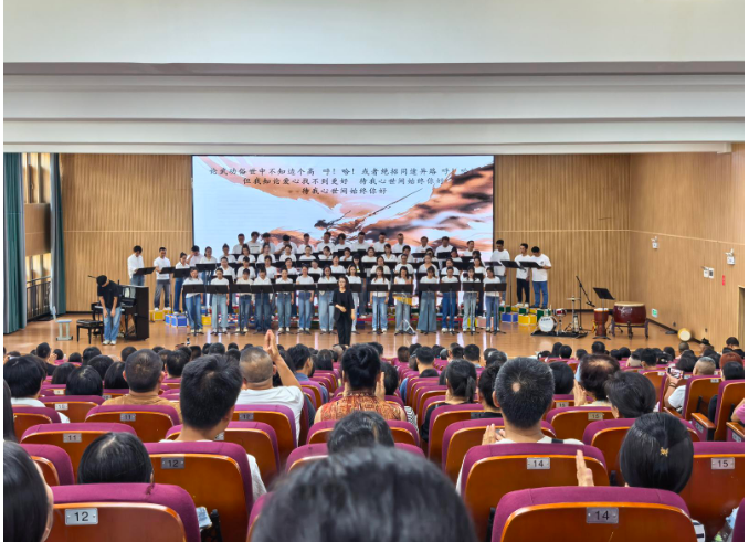 玉溪市聂耳教师合唱团专场音乐会走进新平