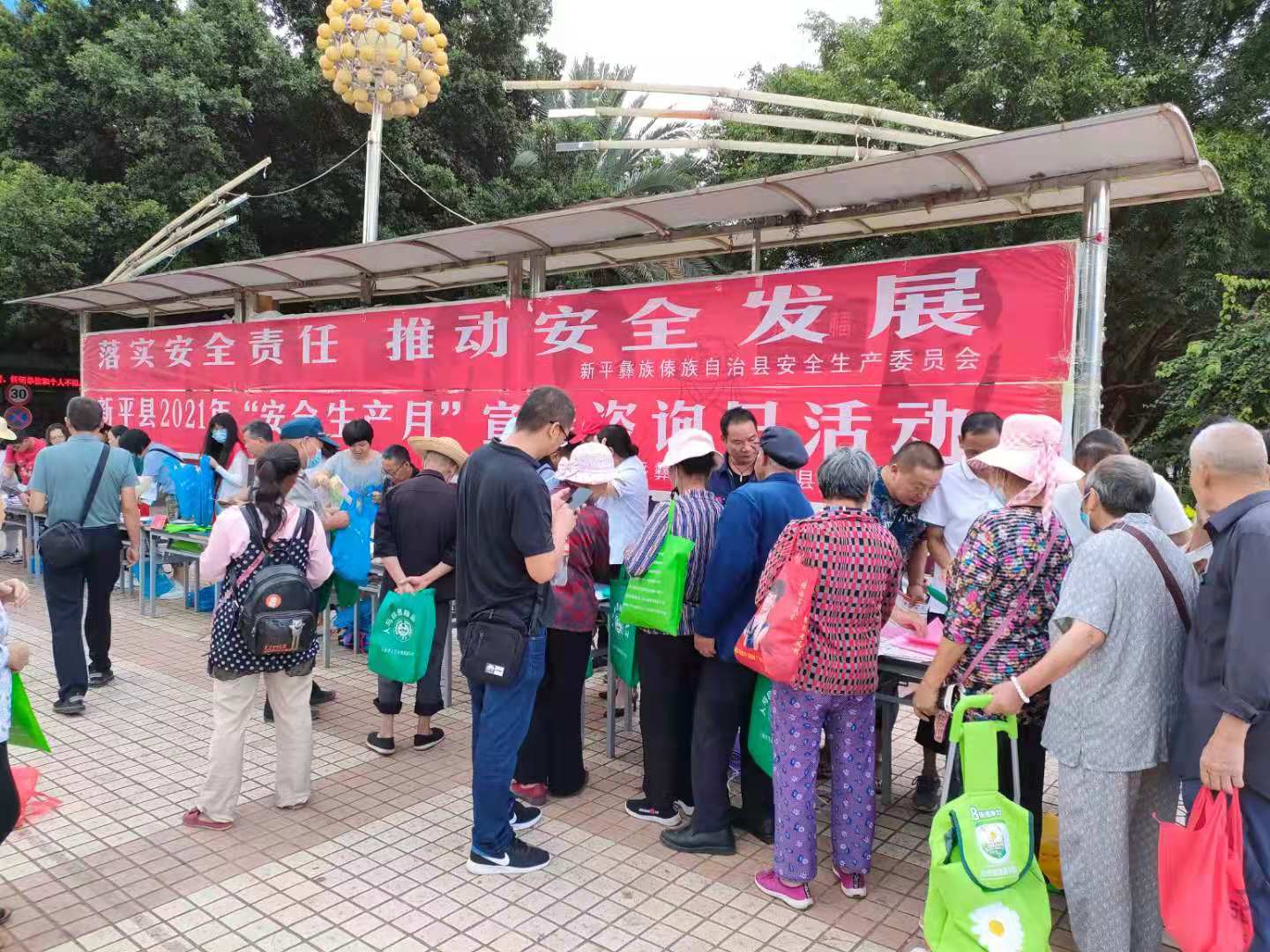 adb4c85b246106539ca0c8056c12359.jpg