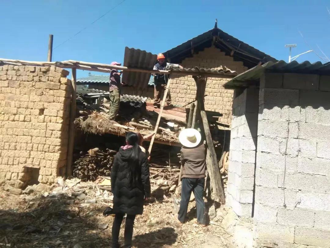 建兴:农村危房闲置旧房安心拆除工作有序推进1.jpg 建兴:农村危房闲置旧房安心拆除工作有序推进1.jpg