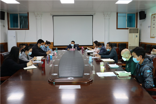 古城街道党工委理论学习中心组举行2022年第三次集中学习5.JPG 古城街道党工委理论学习中心组举行2022年第三次集中学习5.JPG