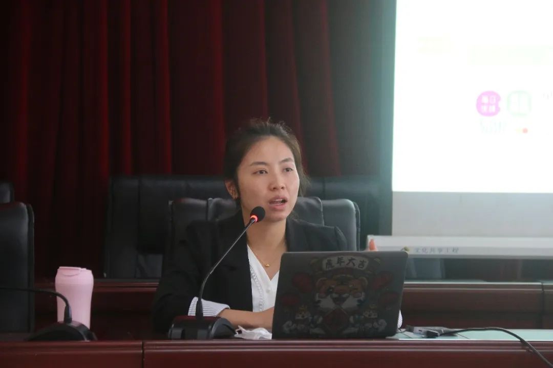 建兴乡组织开展新平县电子商务进农村综合示范项目普及培训会2.jpg