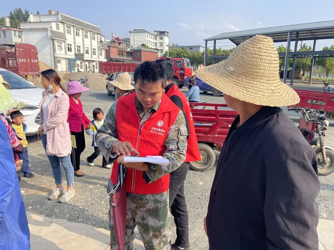 建兴:全力推进“国家反诈中心”APP入户宣传安装2.jpg 建兴:全力推进“国家反诈中心”APP入户宣传安装2.jpg