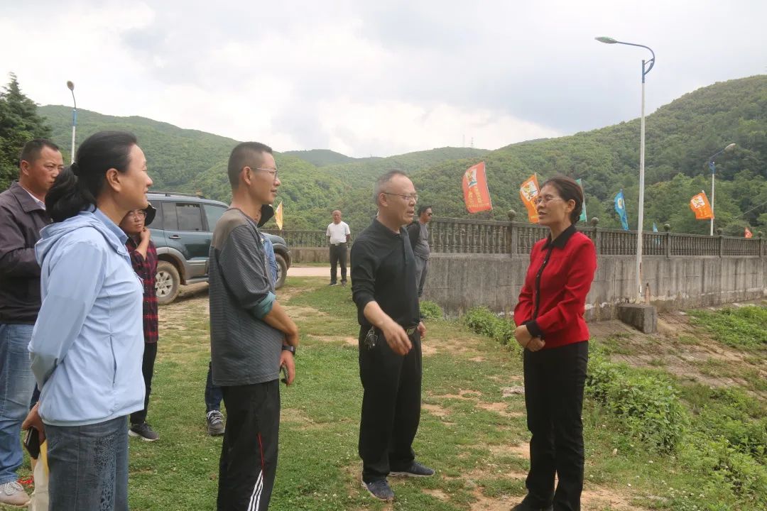 鲁春红到建兴乡开展巡河调研6.jpg 鲁春红到建兴乡开展巡河调研6.jpg