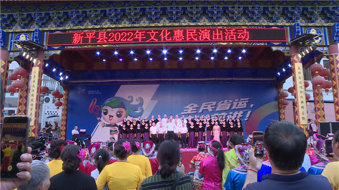 古城街道开展“喜迎二十大 永远跟党走”乡村大舞台文艺晚会1.jpg 古城街道开展“喜迎二十大 永远跟党走”乡村大舞台文艺晚会1.jpg