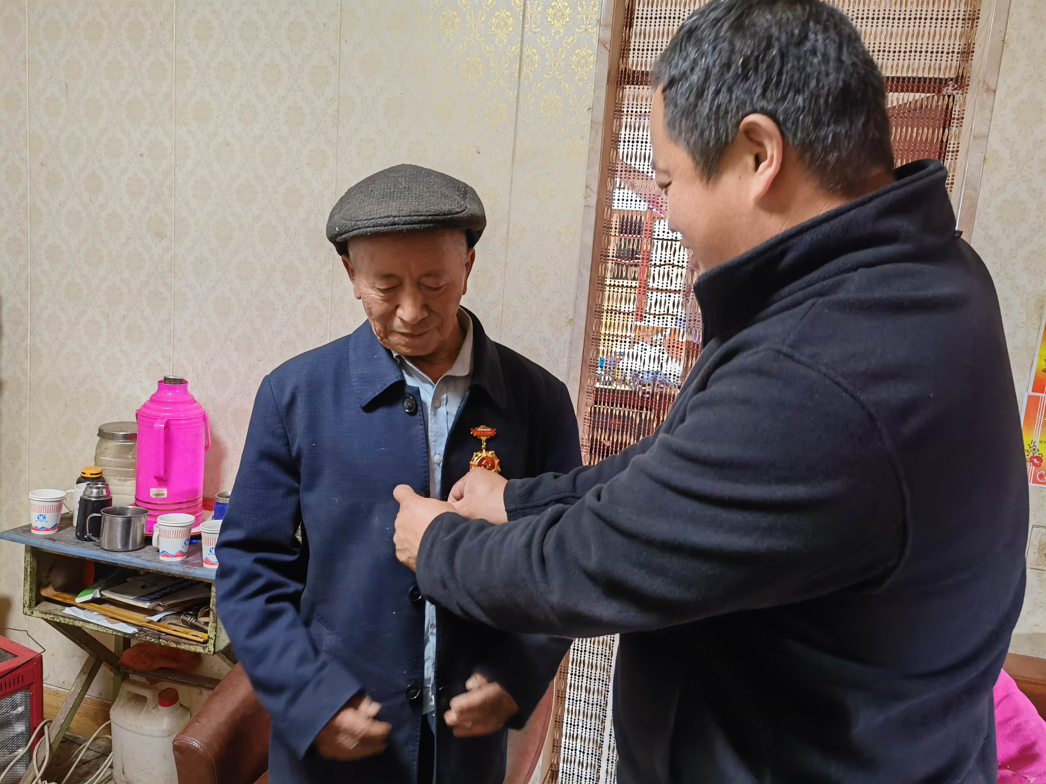 建兴:红色活动迎“七一” 精神洗礼感党恩6.jpg 建兴:红色活动迎“七一” 精神洗礼感党恩6.jpg
