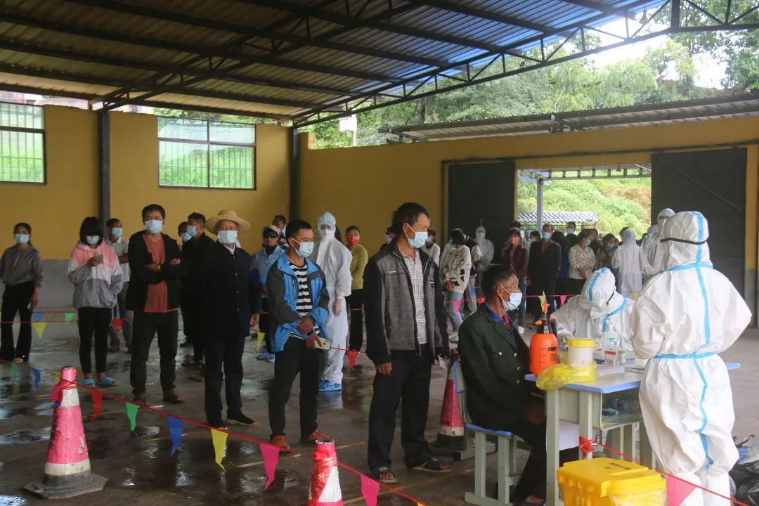 业务“练兵” 以练筑防 建兴乡开展全员核酸检测实战演练5.jpg 业务“练兵” 以练筑防 建兴乡开展全员核酸检测实战演练5.jpg