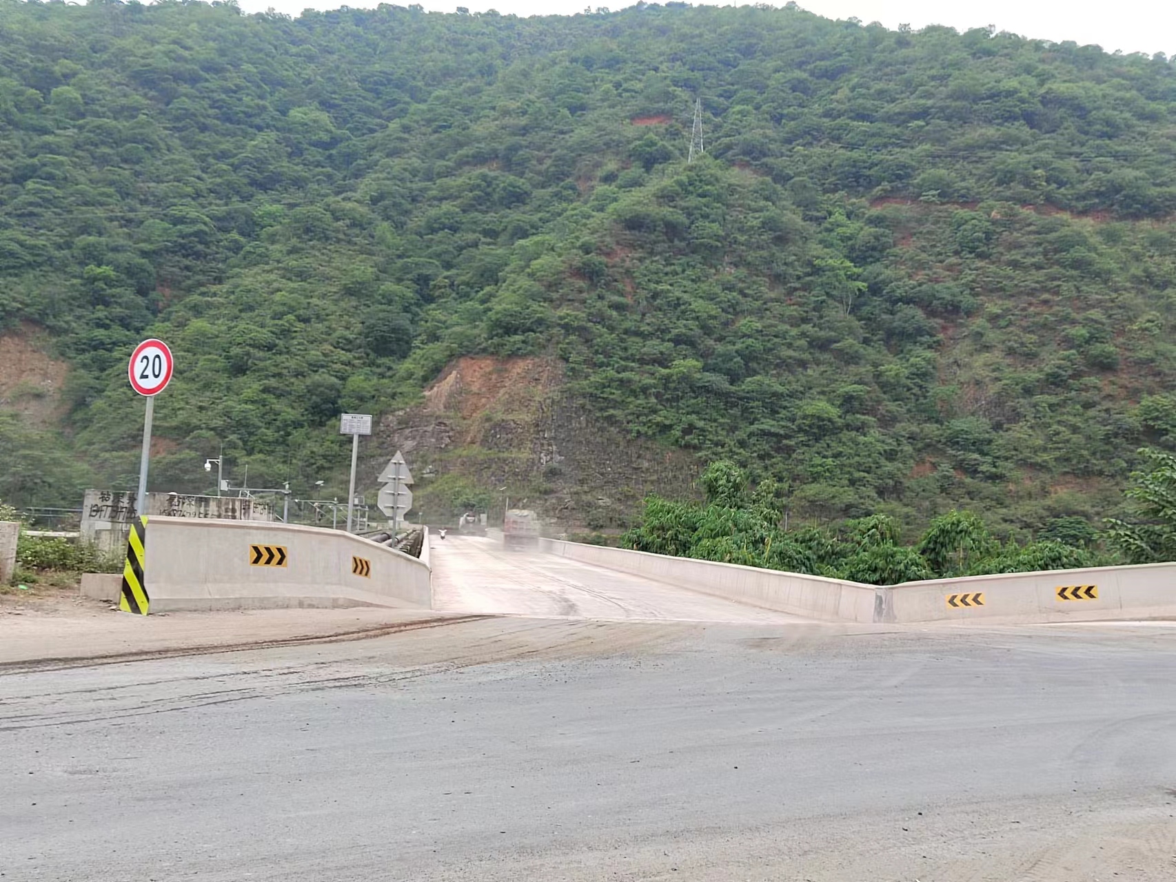 戛洒江大桥1.jpg 戛洒江大桥1.jpg