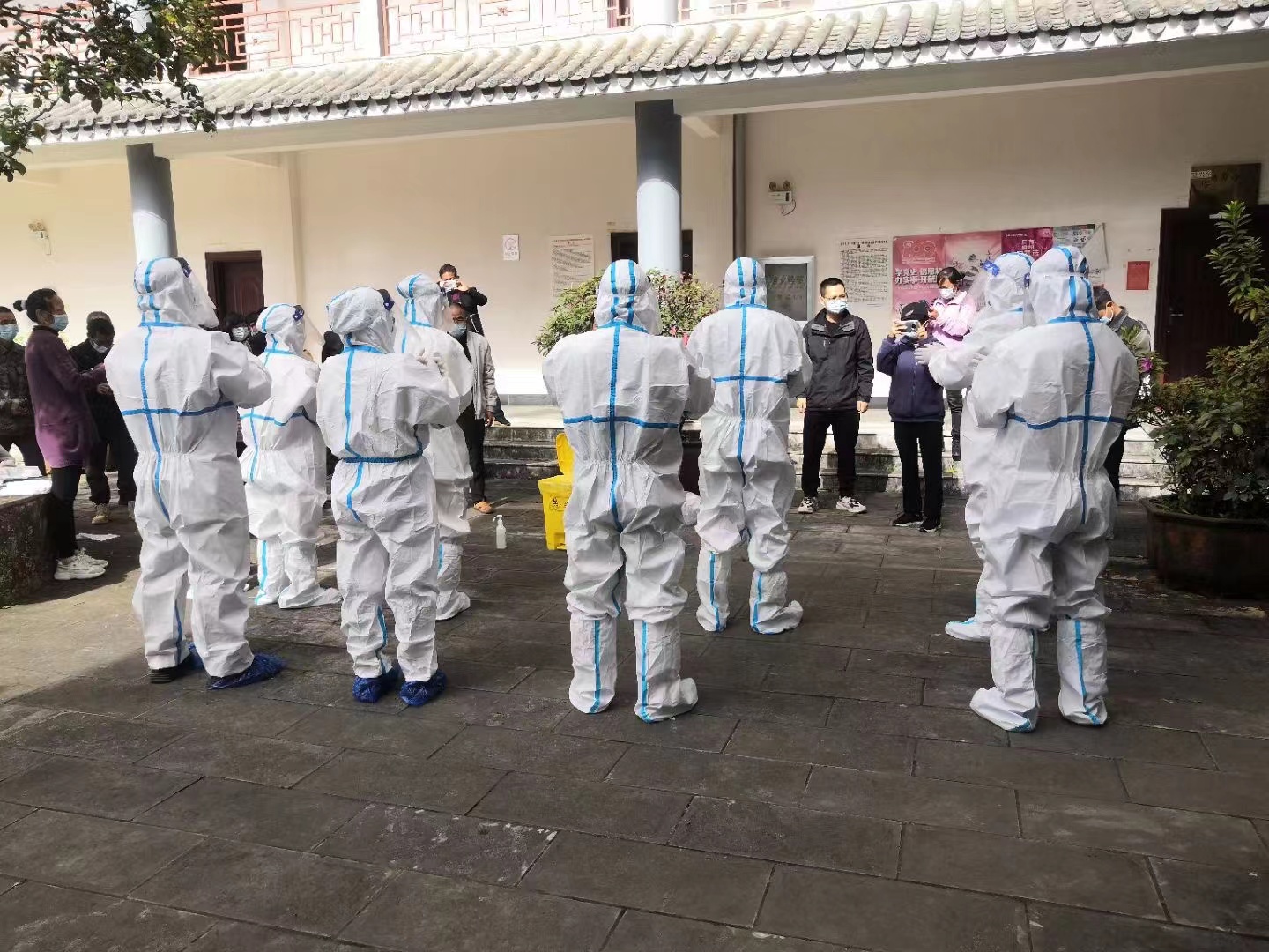 建兴:上下联动 联防联控 筑起防“疫”坚强堡垒5.jpg 建兴:上下联动 联防联控 筑起防“疫”坚强堡垒5.jpg