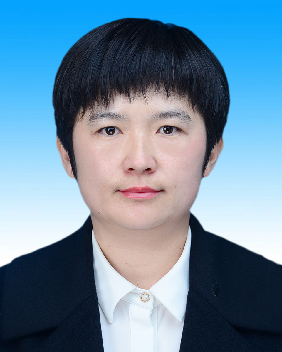 祁芸.jpg