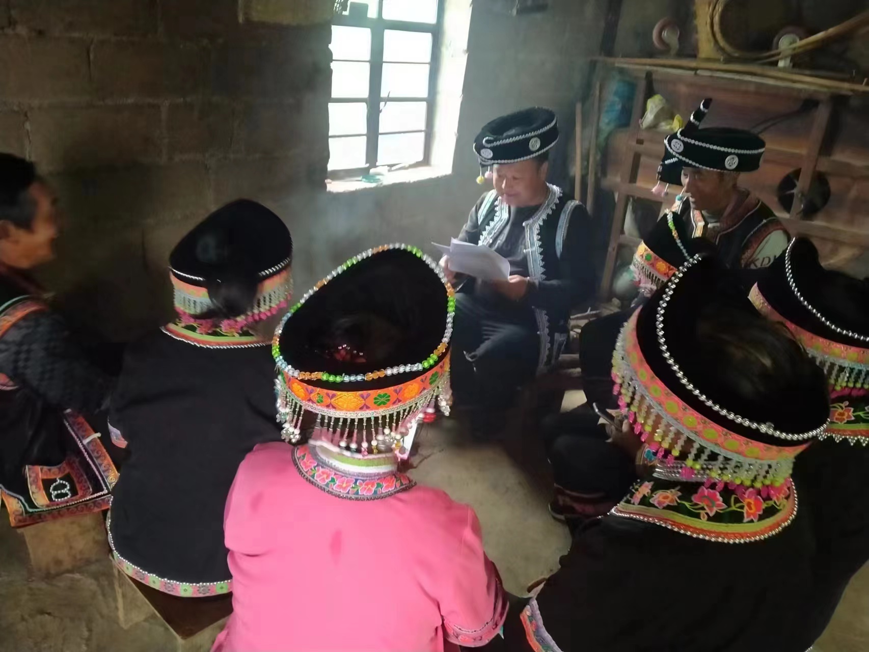 建兴:“乡音”传递“党音” “双语”宣讲走进拉祜村庄1.jpg 建兴:“乡音”传递“党音” “双语”宣讲走进拉祜村庄1.jpg