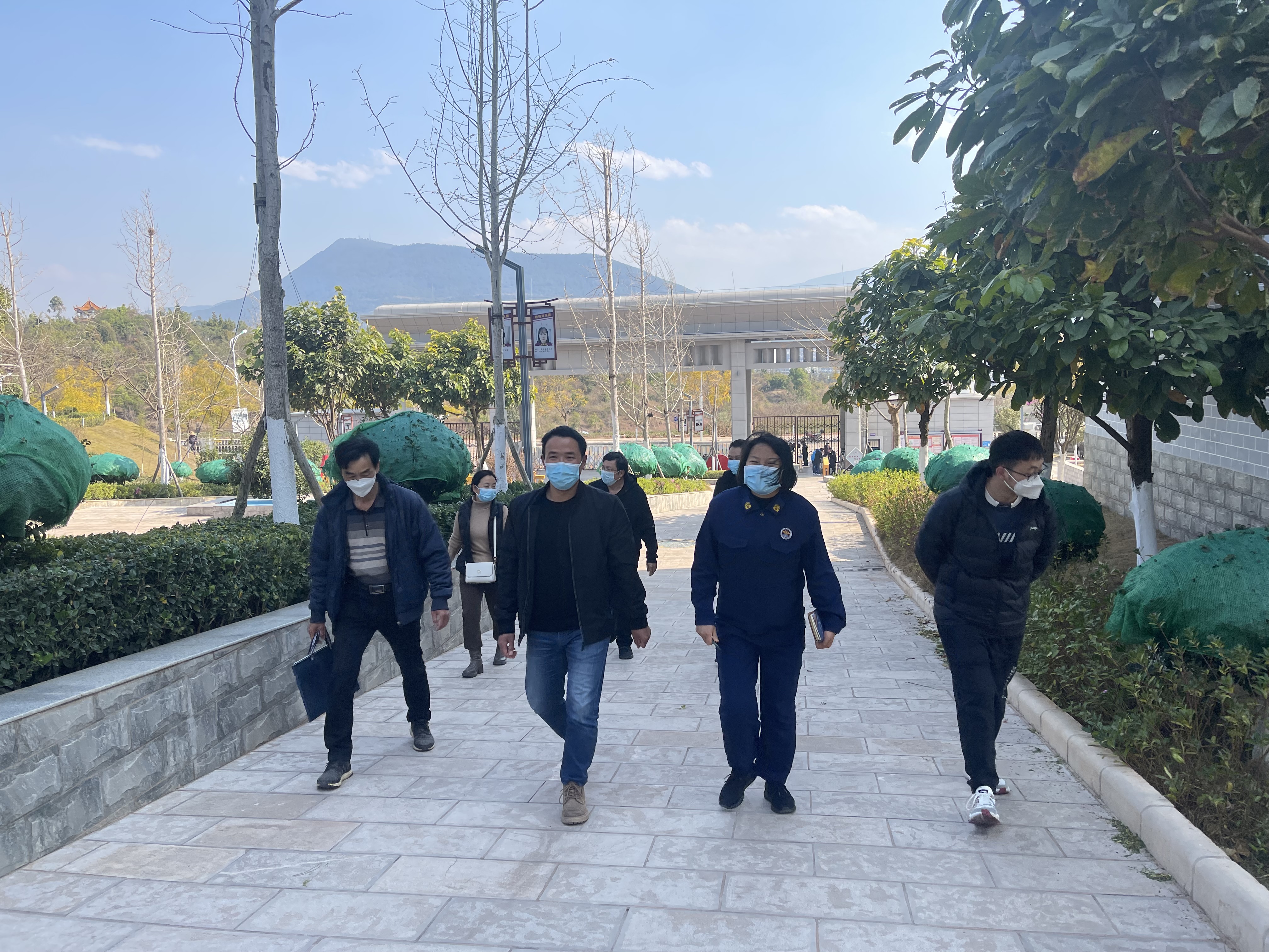 筑牢安全防线 保障校园安全┃古城街道开展校园及周边环境安全隐患联合整治行动1.JPG