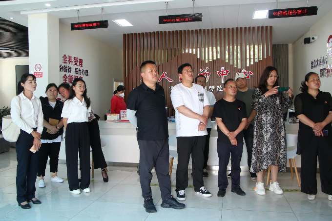 丽江市古城区西安街道观摩团到锦秀社区观摩学习城市基层党建工作情况1.png