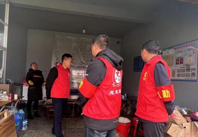 建兴:志愿服务保障“后方” 葫芦笙文化艺术节旅游火热6.jpg 建兴:志愿服务保障“后方” 葫芦笙文化艺术节旅游火热6.jpg