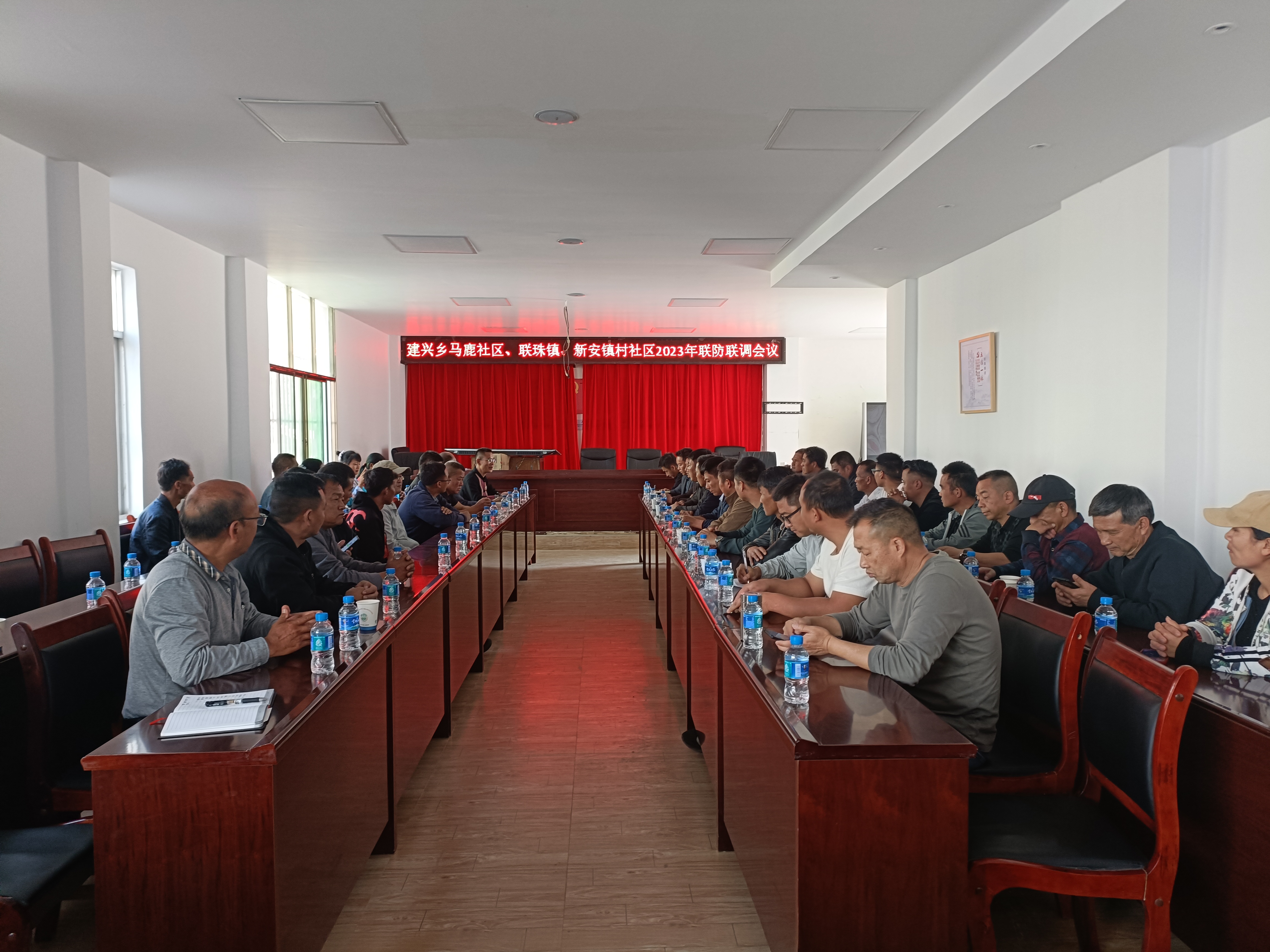 建兴:聚焦主线 紧扣主题 书写新时代民族团结进步创建新画卷2.jpg 建兴:聚焦主线 紧扣主题 书写新时代民族团结进步创建新画卷2.jpg