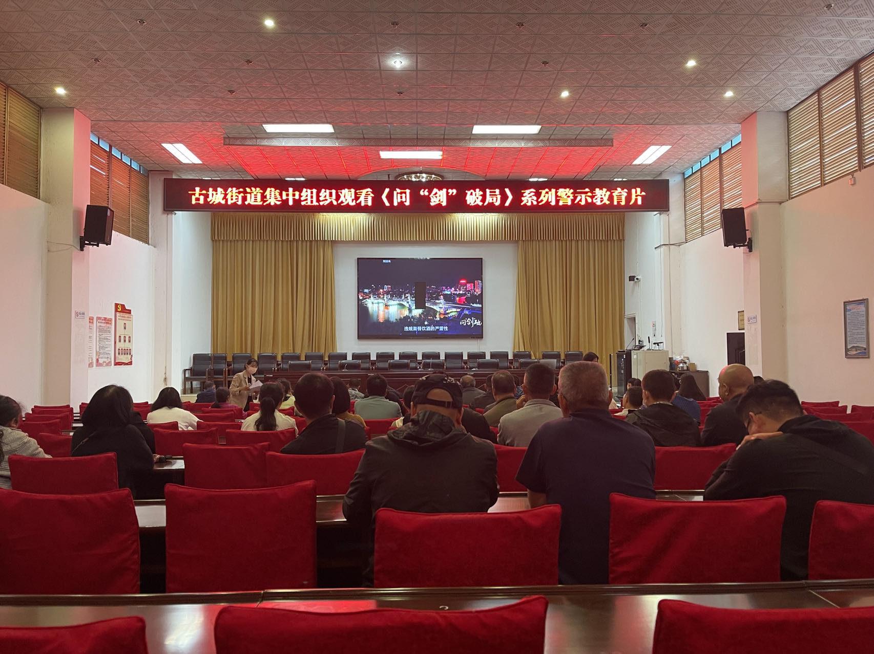 b0a35e8091cd6e617fcbd9de2894604.jpg b0a35e8091cd6e617fcbd9de2894604.jpg