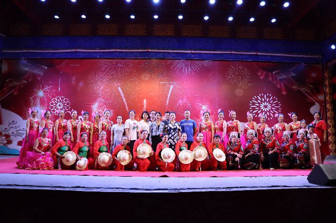 古城街道“学习二十大· 永远跟党走· 建功新时代”七一文艺汇演火热举行4.JPG 古城街道“学习二十大· 永远跟党走· 建功新时代”七一文艺汇演火热举行4.JPG