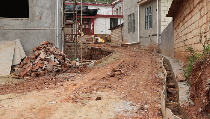 情系群众办实事 修路连通民心桥3.png 情系群众办实事 修路连通民心桥3.png