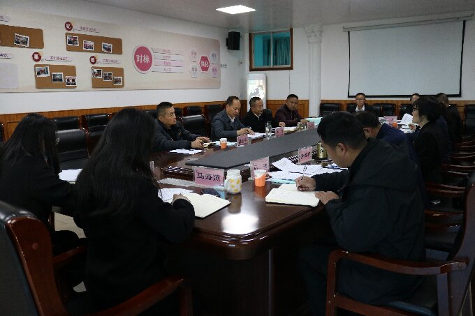 古城街道班子召开学习贯彻习近平新时代中国特色社会主义思想主题教育专题民主生活会1.jpg