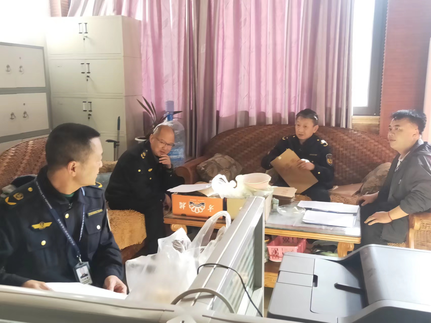 1.18城东客运站安全检查1.jpg