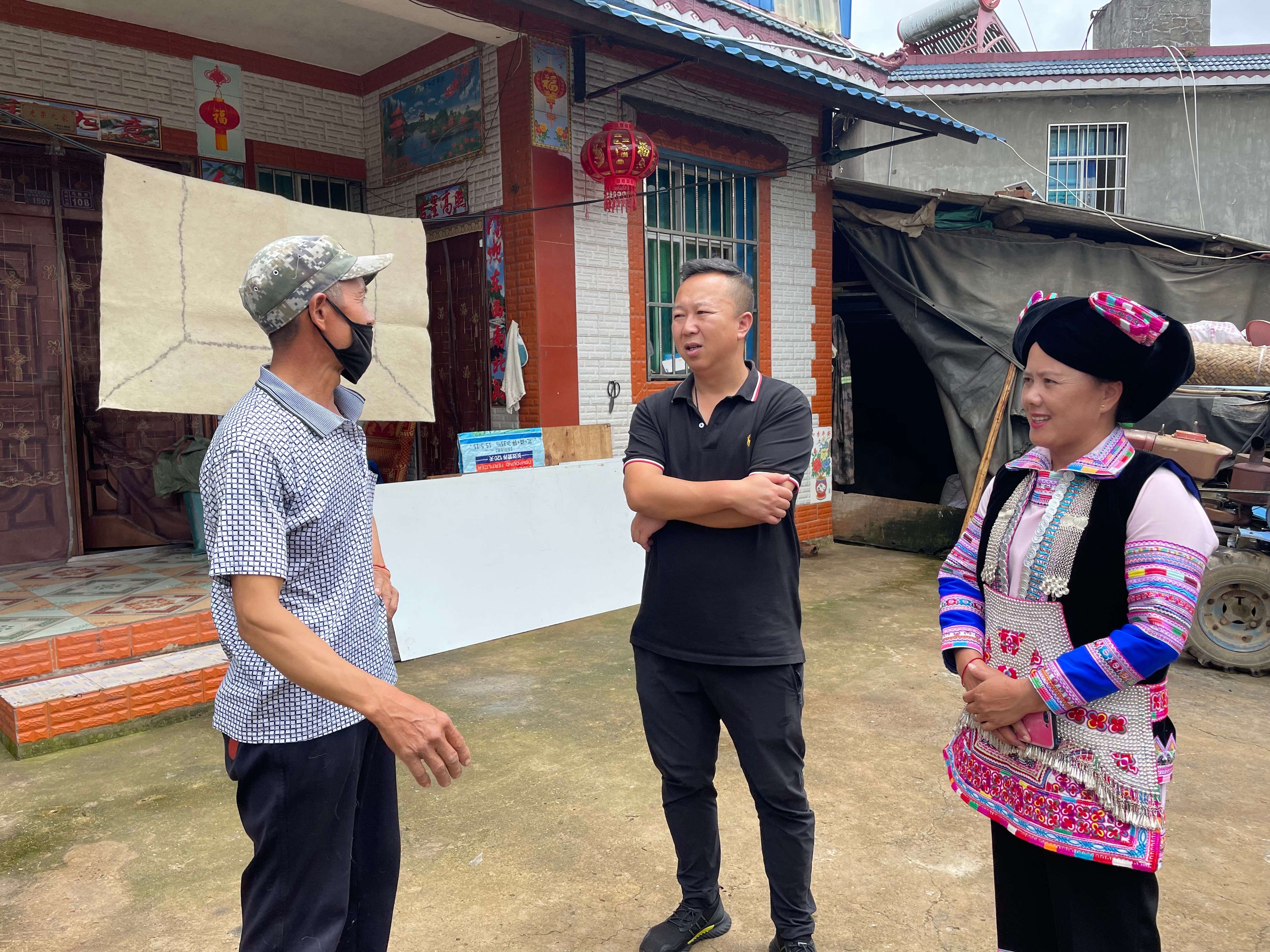 建兴:挂职挂心向下扎根 谋事尽责向上生长3.jpg 建兴:挂职挂心向下扎根 谋事尽责向上生长3.jpg