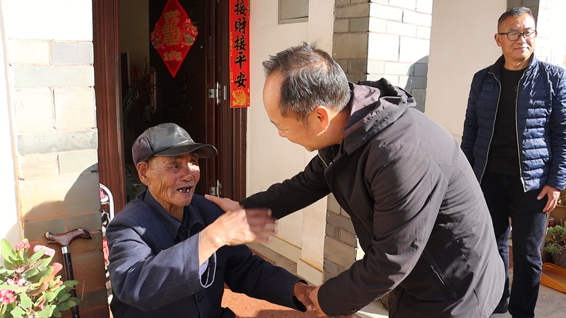 【寒冬送温暖 走访暖人心】古城街道开展春节前走访慰问活动1.png 【寒冬送温暖 走访暖人心】古城街道开展春节前走访慰问活动1.png