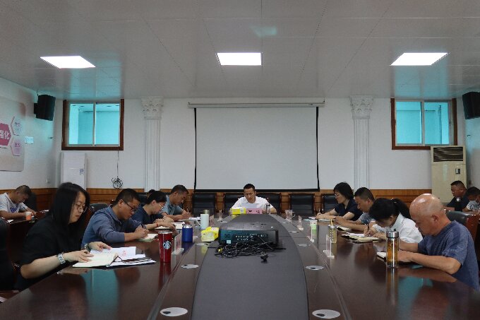 古城街道举行党工委理论学习中心组2024年第三次集中学习1.JPG 古城街道举行党工委理论学习中心组2024年第三次集中学习1.JPG