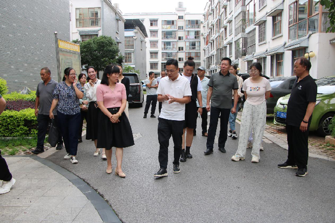 华宁县宁州街道村（社区）干部到锦秀社区交流学习城市基层党建工作1.png