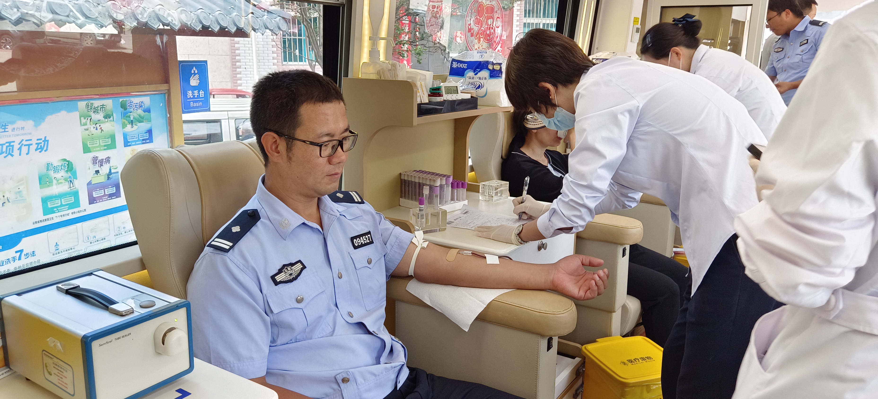 9传递爱心,为生命“加油” 扬武镇开展无偿献血公益活动.jpg 9传递爱心,为生命“加油” 扬武镇开展无偿献血公益活动.jpg