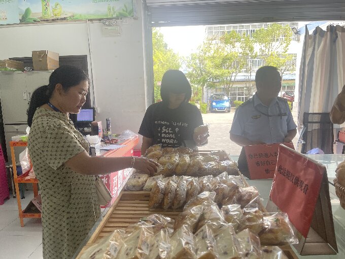 护航开学季┃古城街道深入开展校园周边环境综合整治2.jpg