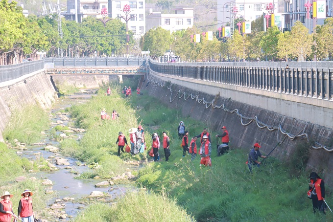 【学雷锋·志愿行】古城街道：追“锋”护清河 闪耀新时代1.jpg