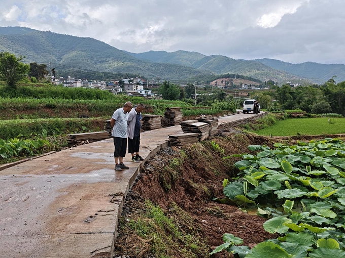 纳溪社区：多措并举 扎实做好强降雨期间地质灾害巡查防范工作3.png
