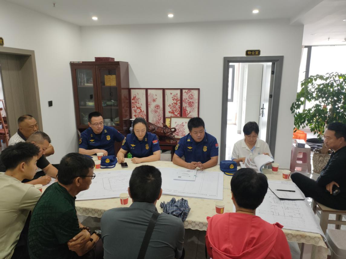 古城街道开展高层建筑消防安全教学培训式检查工作1.png 古城街道开展高层建筑消防安全教学培训式检查工作1.png