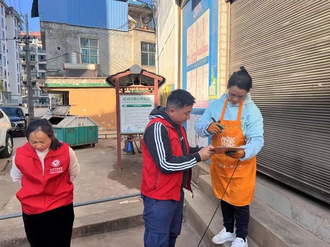 志愿行动换新书屋 安全宣传护航暑假2.png