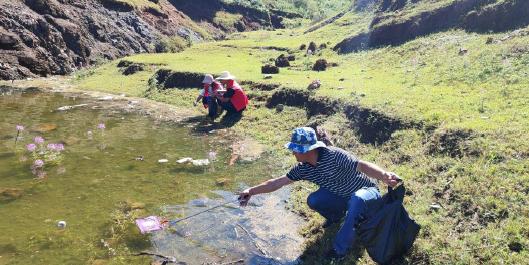 建兴乡：环境整治筑防线 全员防汛保平安1.jpg