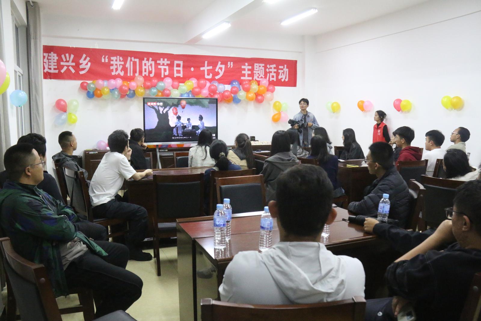 建兴乡开展“我们的节日·七夕”新时代文明实践活动1.jpg 建兴乡开展“我们的节日·七夕”新时代文明实践活动1.jpg