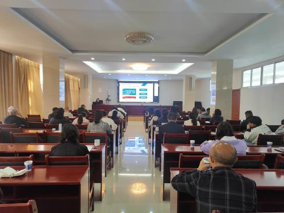 图片37 新平县举办2025年科技研发投入工作专场培训.jpg